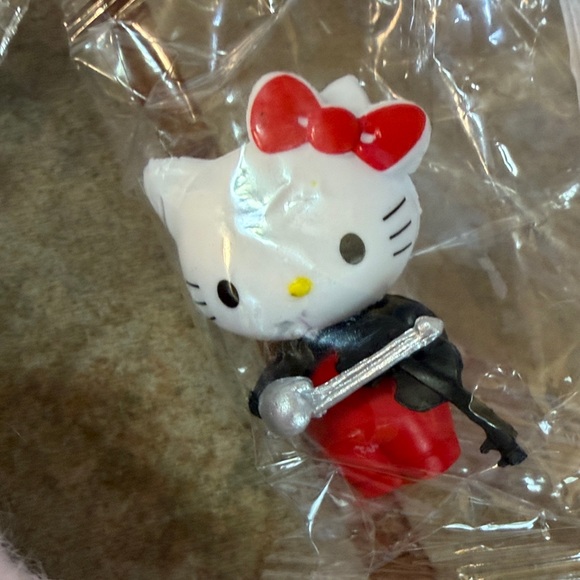Hello Kitty Gift Set - Picture 8 of 15